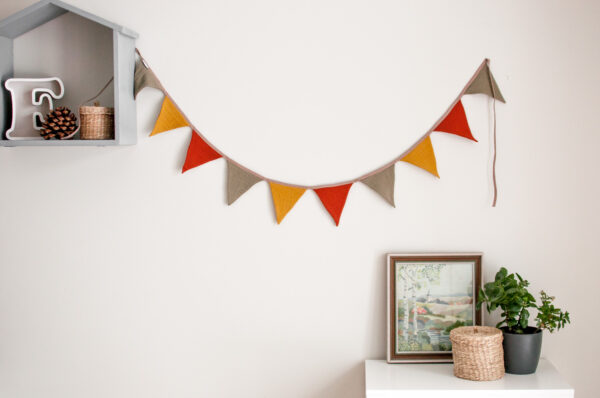 Boho stiliaus vėliavėlių girlianda